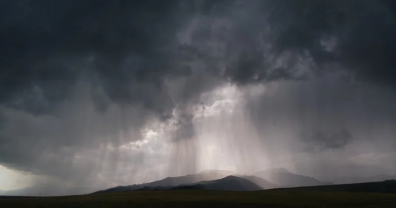 Saison, météo et imprévus : les plans B qui sauvent un voyage